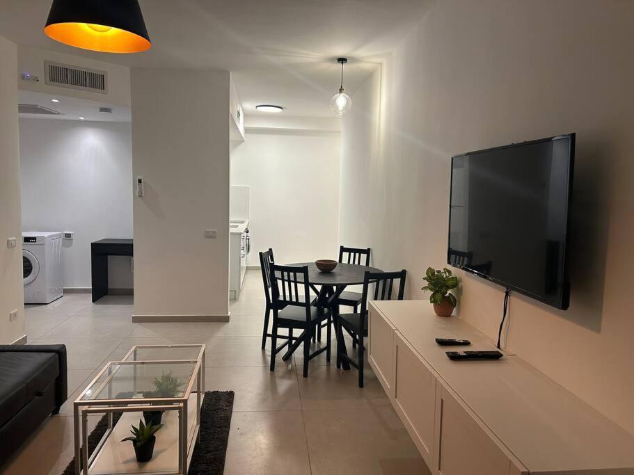 Coral 1br דירה *